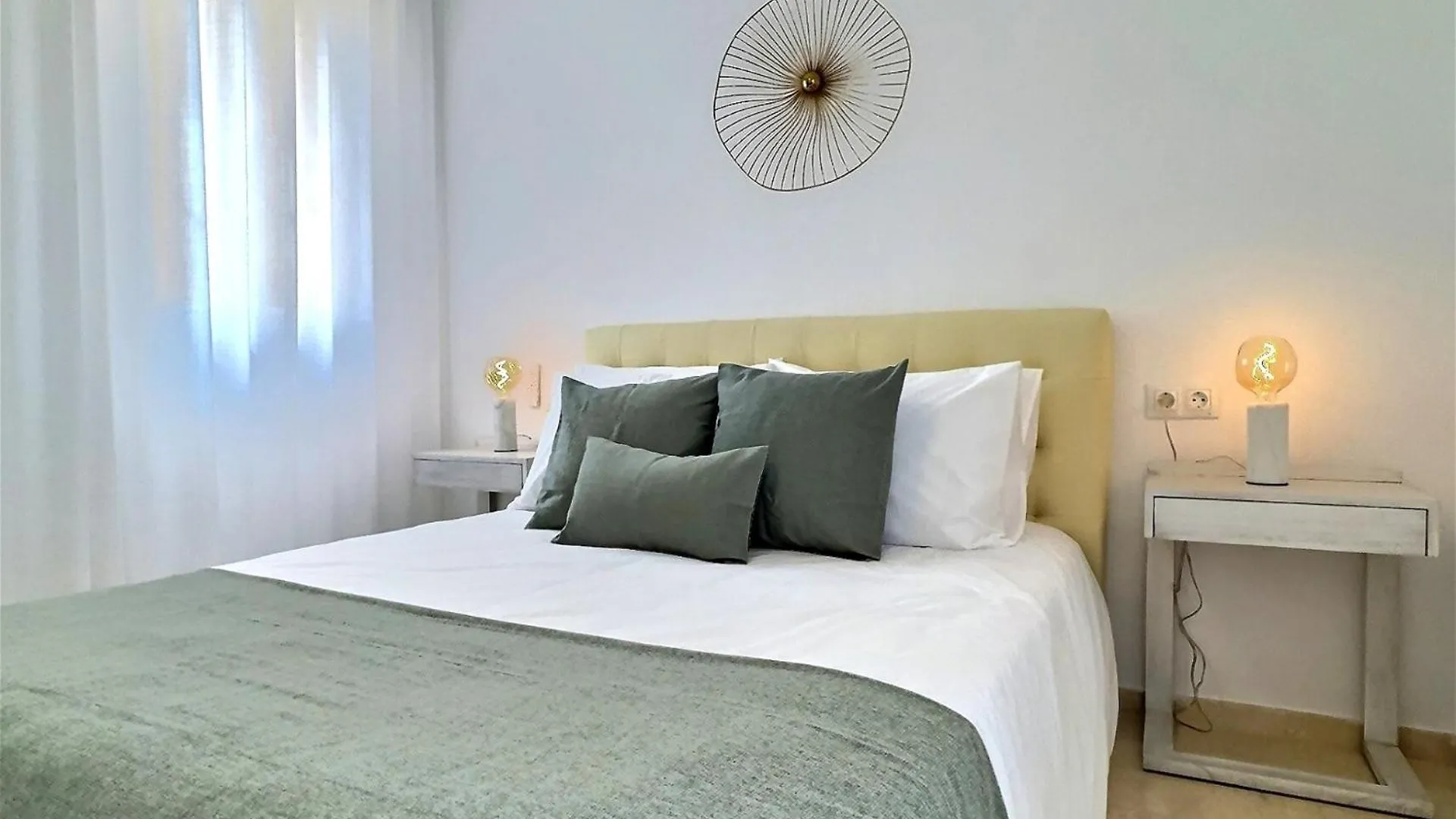 Incredible Sea Views In This Three-Bedroom Penthouse Apartment سوتوغراندِ إسبانيا